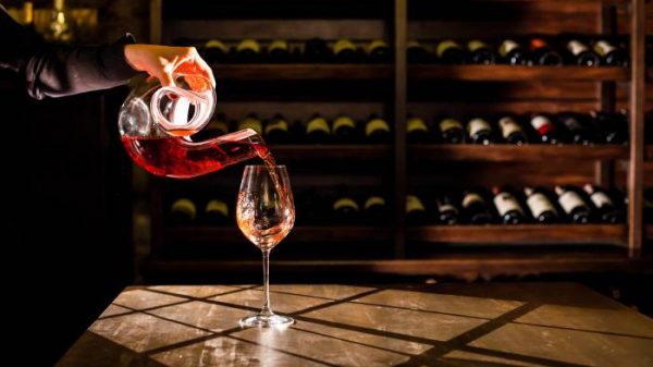 Η ανοδική πορεία της αγοράς εκλεκτών κρασιών συνεχίζεται και τον Οκτώβριο