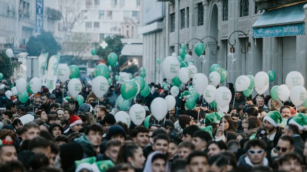 Η Μαλαματίνα «ξεκλείδωσε» το 2026 με ένα εκρηκτικό street party της χρονιάς