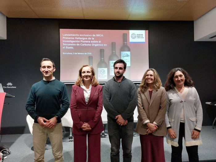 Η παγκόσμια οινική βιομηχανία χαρτογραφεί τη δέσμευση άνθρακα στο έδαφος