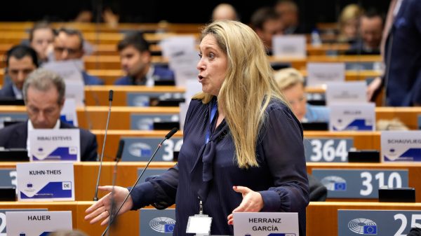 Tα μέτρα για την αγορά οίνου της ΕΕ δεν βάζουν τέλος στην κρίση, την μετριάζουν