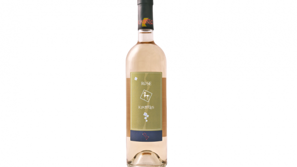 Εκλεπτυσμένη ερμηνεία του αρχέγονου Λημνιού το νέο κρασί «Ροζέ Κίκονες 2025»