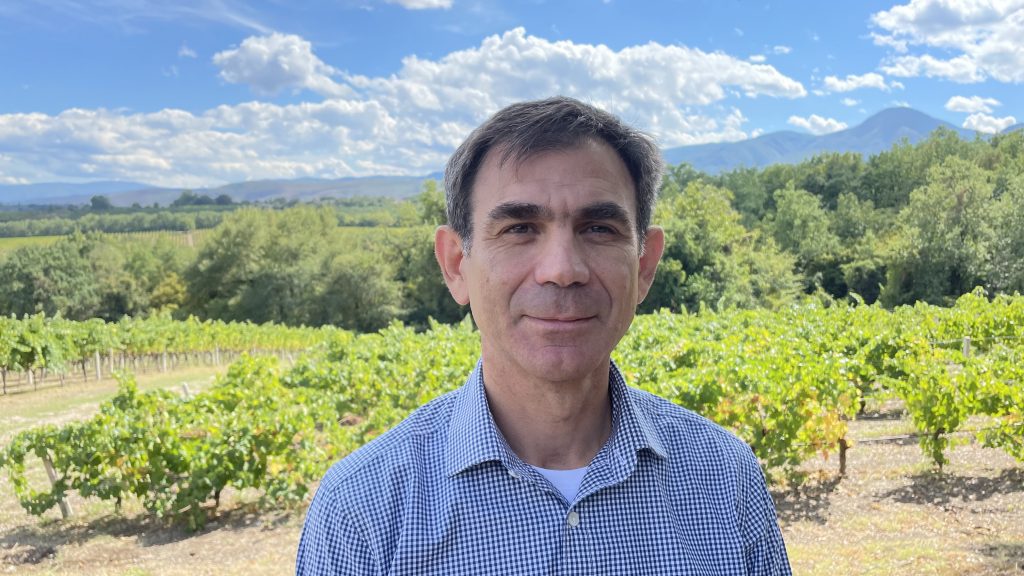 Με αμπελώνα στην Γουμένισσα και σχέδιο για οινοποιείο το «Κτήμα Κυρ Γιάννη»