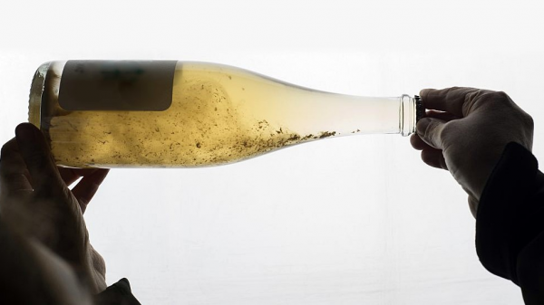 Η προγονική μέθοδος αφρώδους κρασιού επιστρέφει με επιστημονική δικαίωση