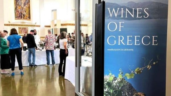 Vinsanto και Νάουσα βάζουν το ελληνικό κρασί στο παγκόσμιο Top 20